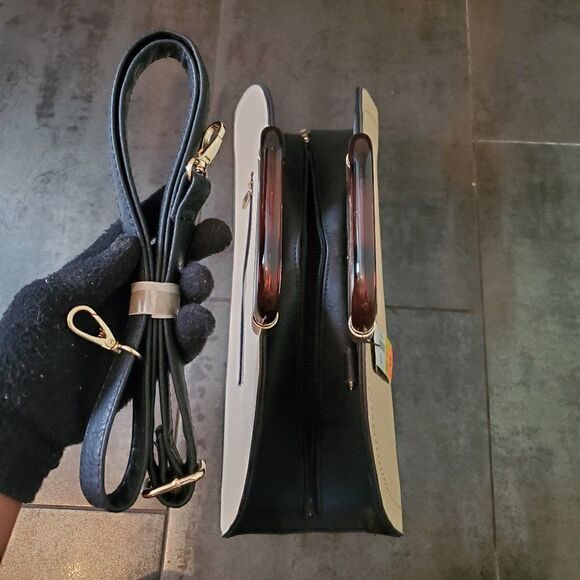 Togo Handbag - Picture 4 of 9